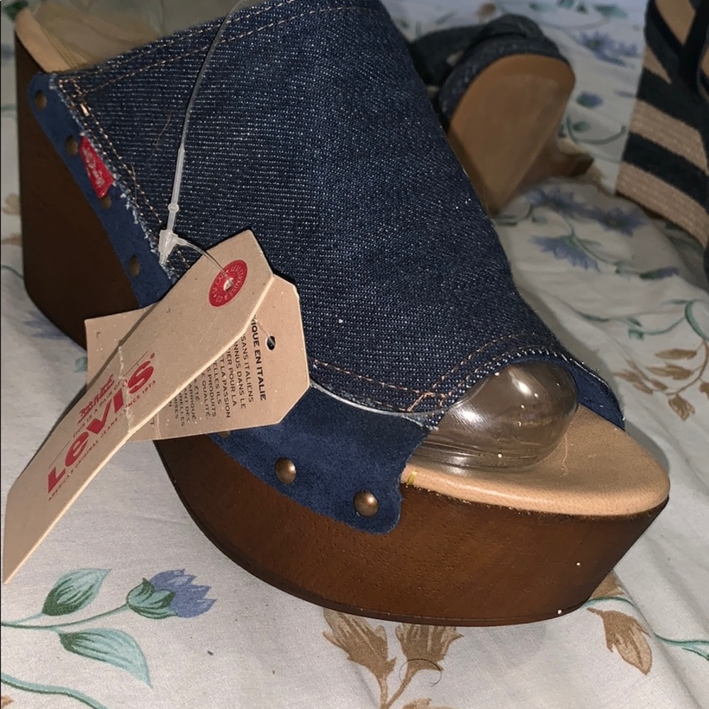 High heels levi’s